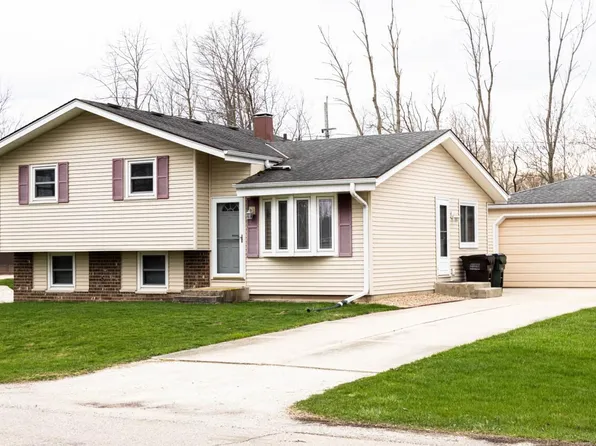 3546 Indian TRAIL, Racine, WI 53402