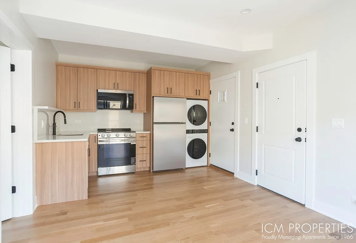 1 bed, $1,995 — Photo 1
