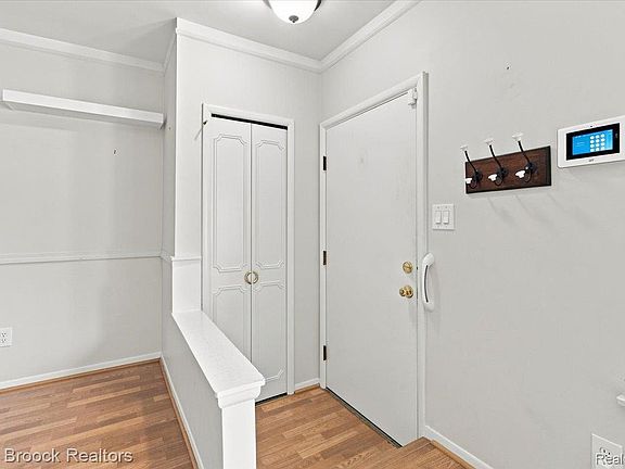 3rd image of 49948 Helfer Blvd