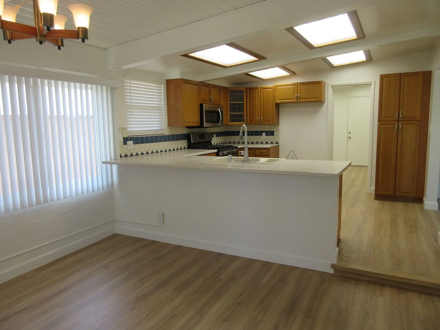Duggan Property Management, Inc. presents. Adorable home on Paso Robles. — Photo 3
