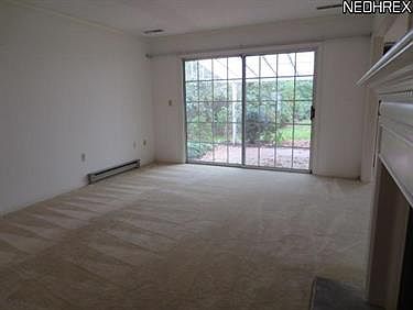 5th image of 4351 Devonshire Dr #18