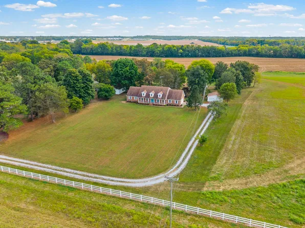 4655 Cadiz Rd, Hopkinsville, KY 42240