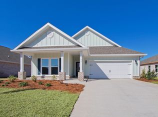 182 Gray Owl Dr E, Freeport, FL 32439