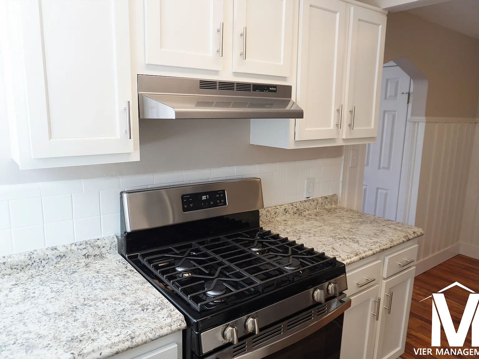 Oakwood at Deer Park Apartments — Photo 3