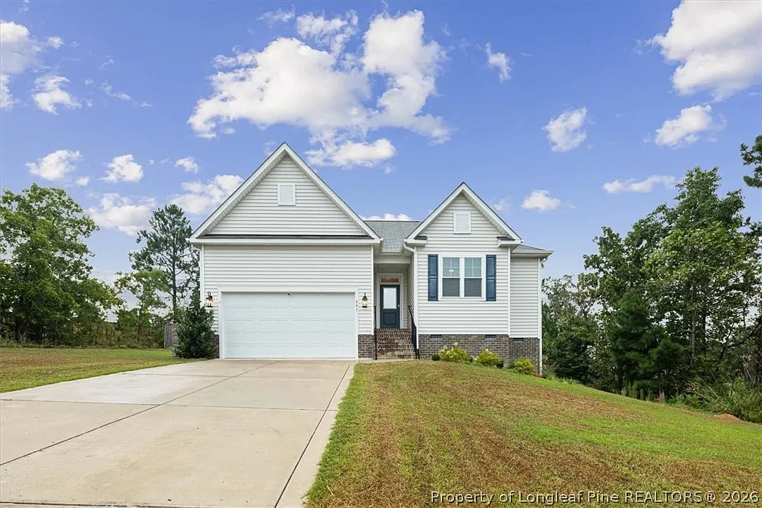 3 bed, 2.0 bath, 1485 sqft, $1,900 — Photo 1