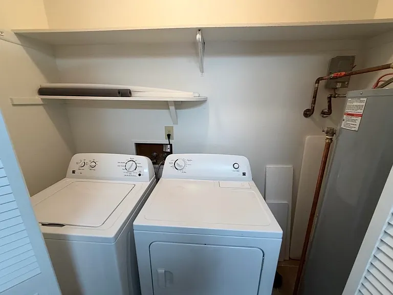 485 White Pine Dr — Photo 12