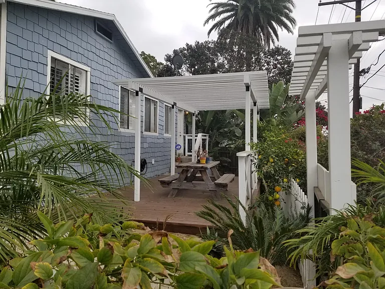 2287 Duane St — Photo 2