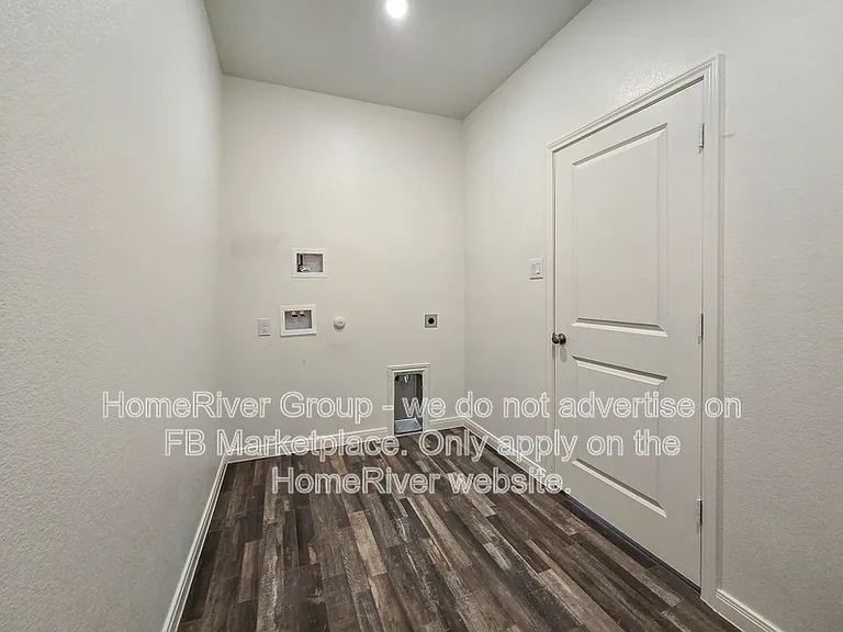 605 Jameson St — Photo 7