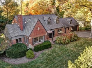 313 Deerpark Cir, Kettering, OH 45429