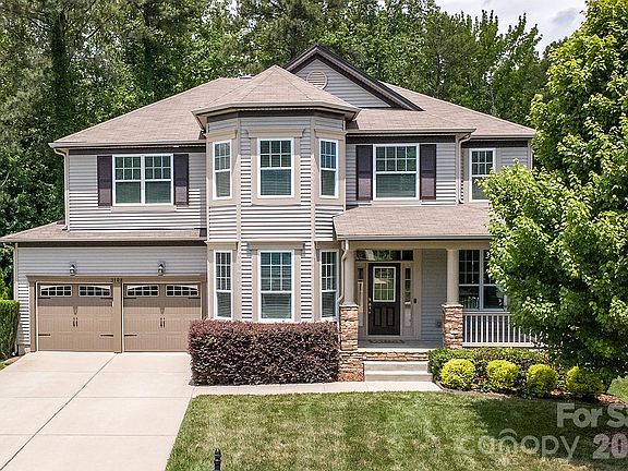 2nd image of 3108 Helmsley Ct