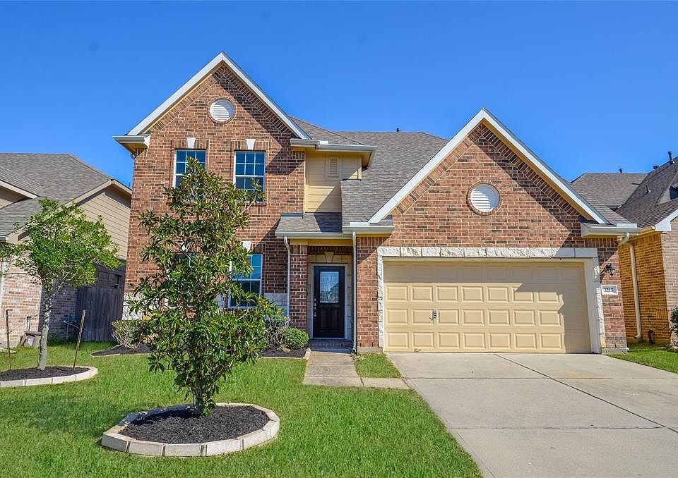 1st image of 3215 Fairmont Hills Ln
