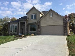 221 Wyncrest Dr, Butler, PA 16001