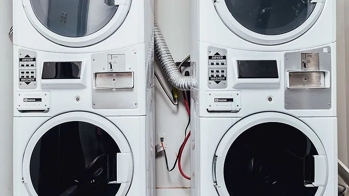 Rented by Nooklyn NYC LLC | media 21