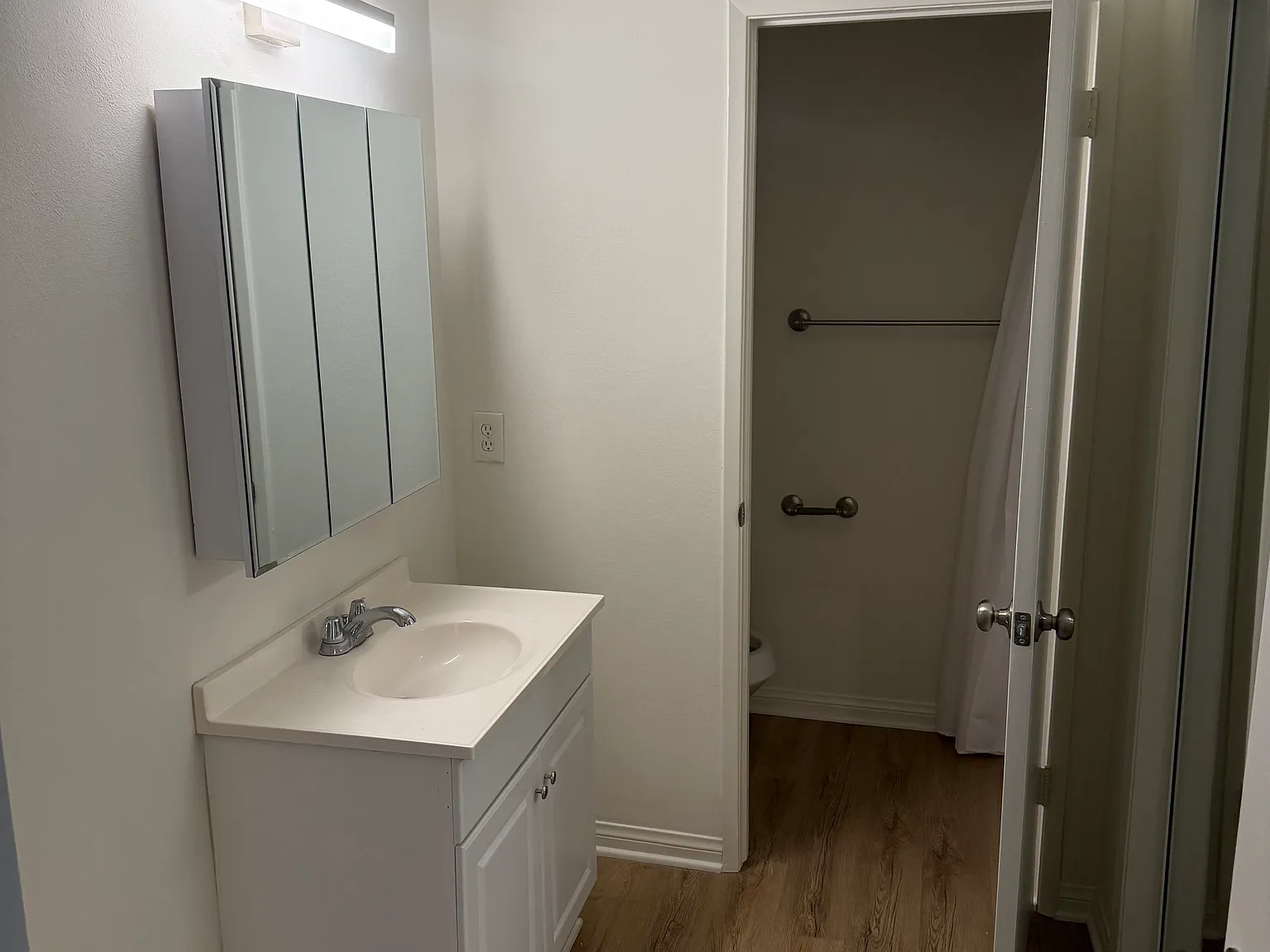2 bed, 900 sqft, $2,950 — Photo 3