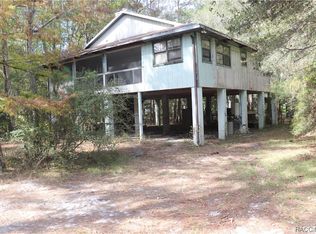 10591 N Silverlake Point, Dunnellon, FL 34434