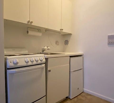 5th image of 408 E 78th St APT 1A