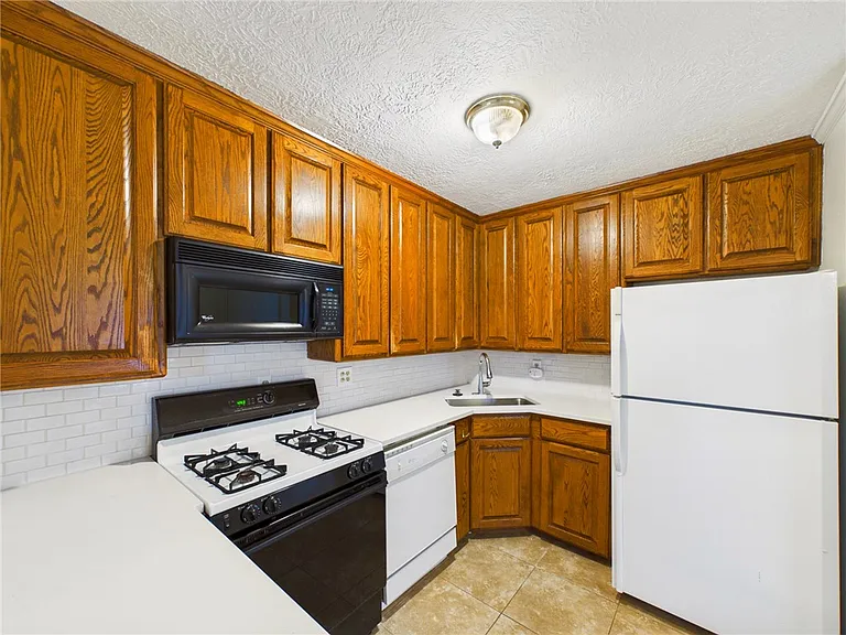 3329 Longleaf Cir — Photo 5