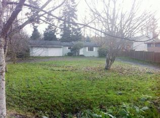 26242 Barrett Rd NE, Kingston, WA 98346
