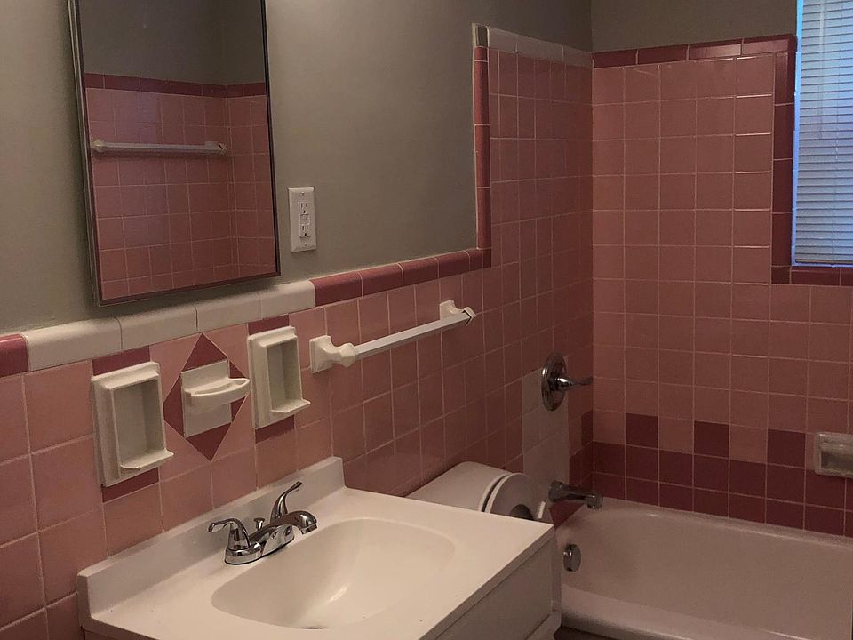 2nd image of 70 E Galbraith Rd APT 1
