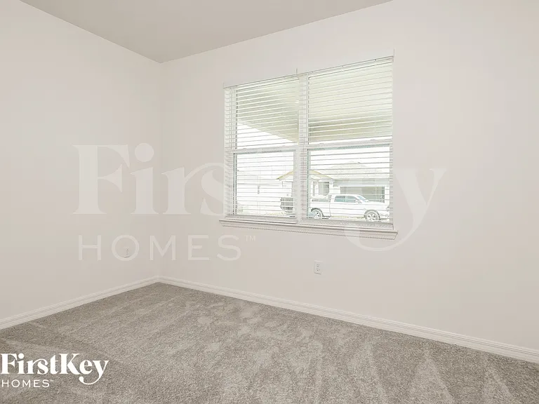 1227 Ponca Rd — Photo 11