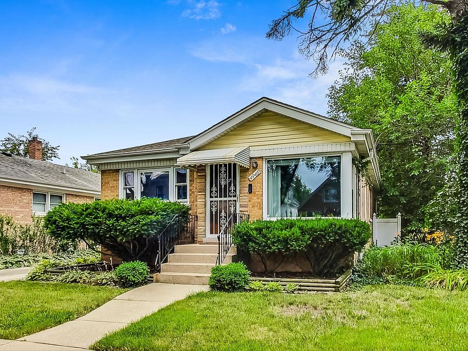 1st image of 4946 N McVicker Ave
