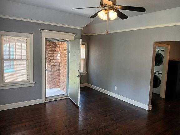 3rd image of 2608 NW 14th St #1