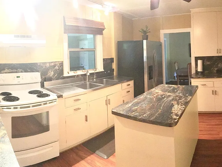 265 Kenolio Rd — Photo 8