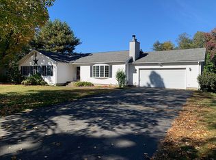 29 Stockwell Rd, Hadley, MA 01035