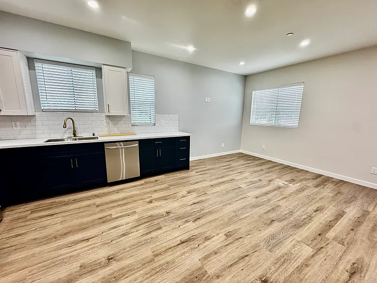 5637 Homeside Ave #1/2 — Photo 4