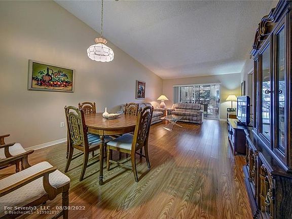 3rd image of 7401 N Devon Dr #209
