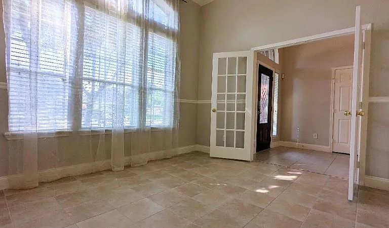 20909 Springport Ct — Photo 6