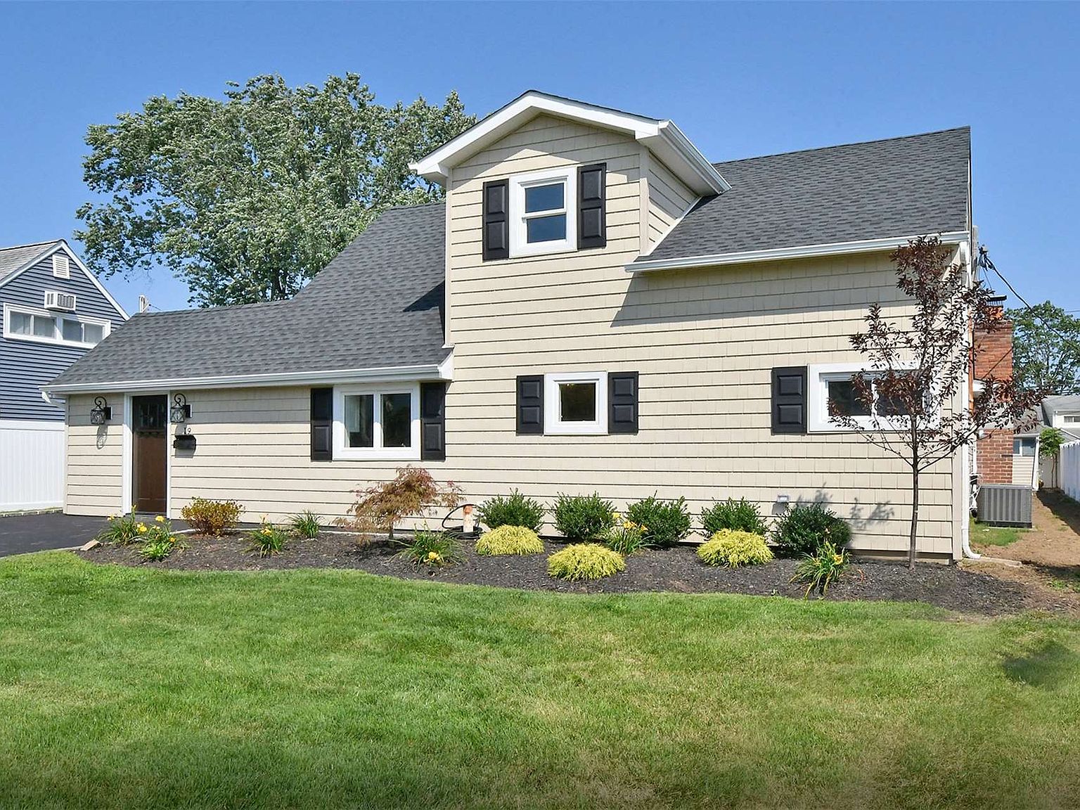 19 Wheelbarrow Lane, Wantagh, NY 11793 Zillow