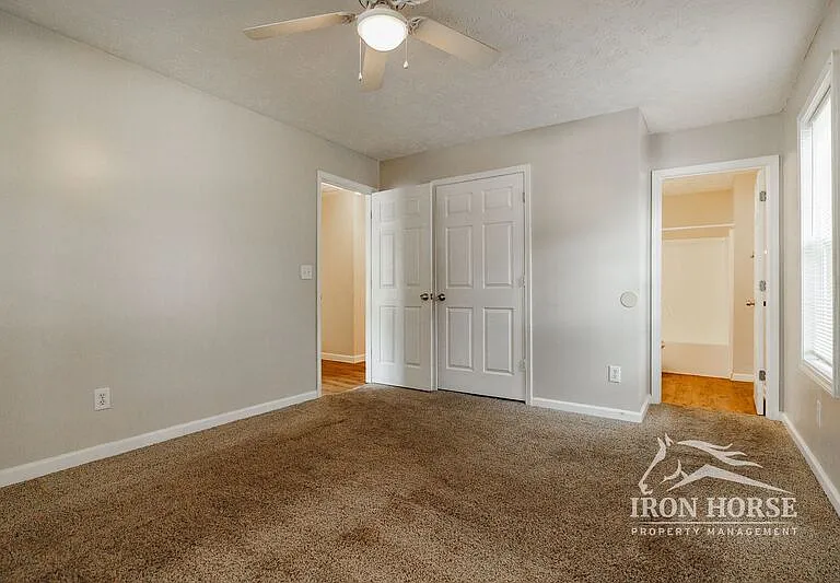 605 Baron Dr #B — Photo 11