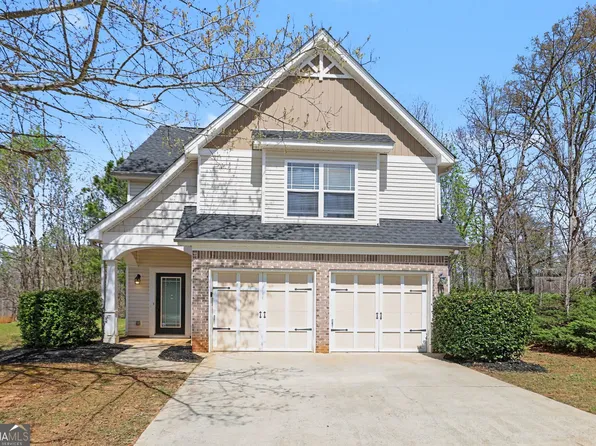 122 Darbys Run Ct, Hiram, GA 30141