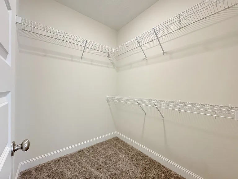 401 Noble Ct — Photo 10