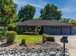 186 Saint Andrews Rd, Valley Springs, CA 95252