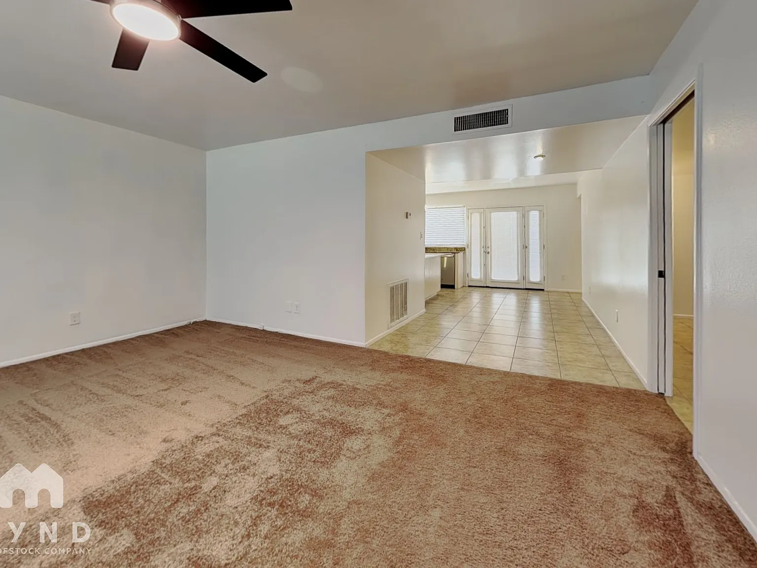 3 bed, 2.0 bath, 1298 sqft, $2,525 — Photo 4