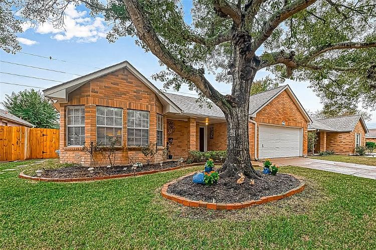 1st image of 2830 S Peach Hollow Cir