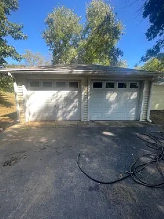 2 bed, 1320 sqft, $1,800 — Photo 2