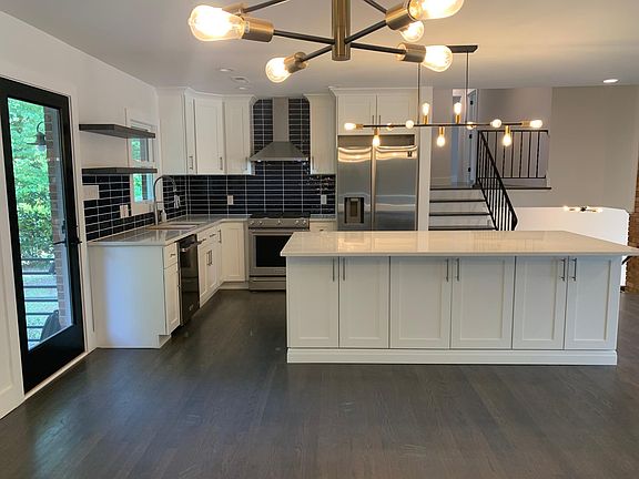 New Kitchen with 8' Island! Everything is BRAND NEW!!!