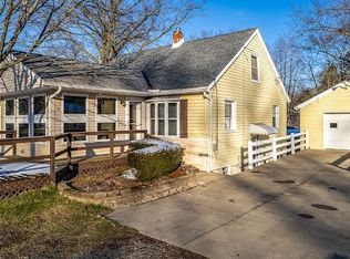 1008 Wakefield Rd, Leavittsburg, OH 44430
