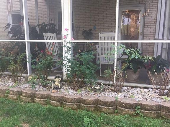 5th image of 132 Frankie Dr