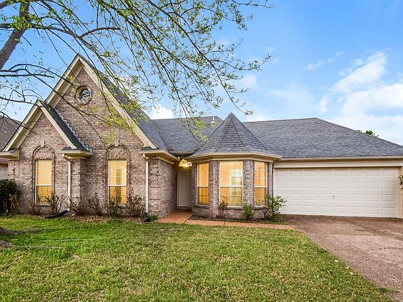 3rd image of 10283 Green Moss Dr N