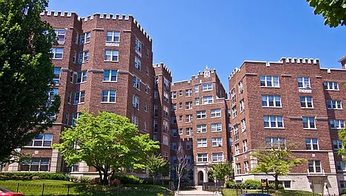 Oaklawn Apartments Photo 1