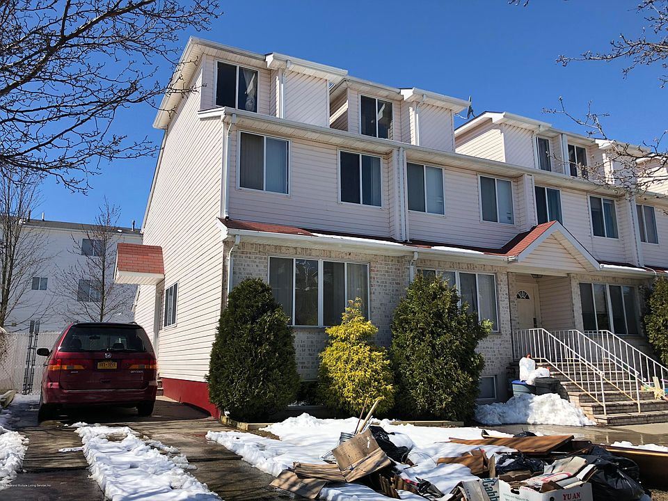 1st image of 140 Kenilworth Ave