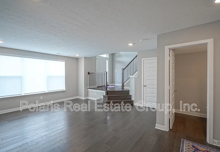 673 Golborne St — Photo 7