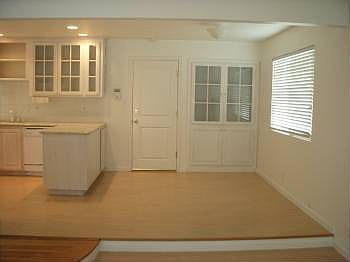 4th image of 3120 Kermath Dr