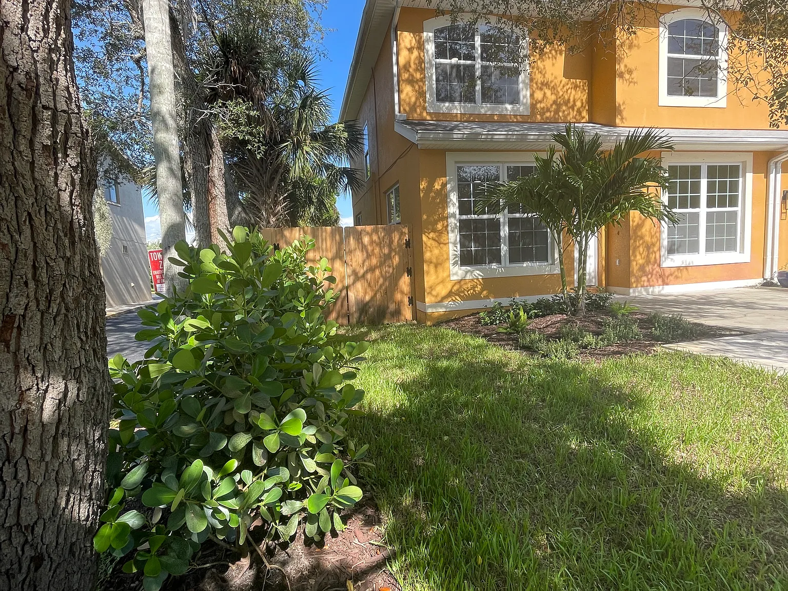 4 bed, 3.5 bath, 1590 sqft, $2,800 — Photo 4