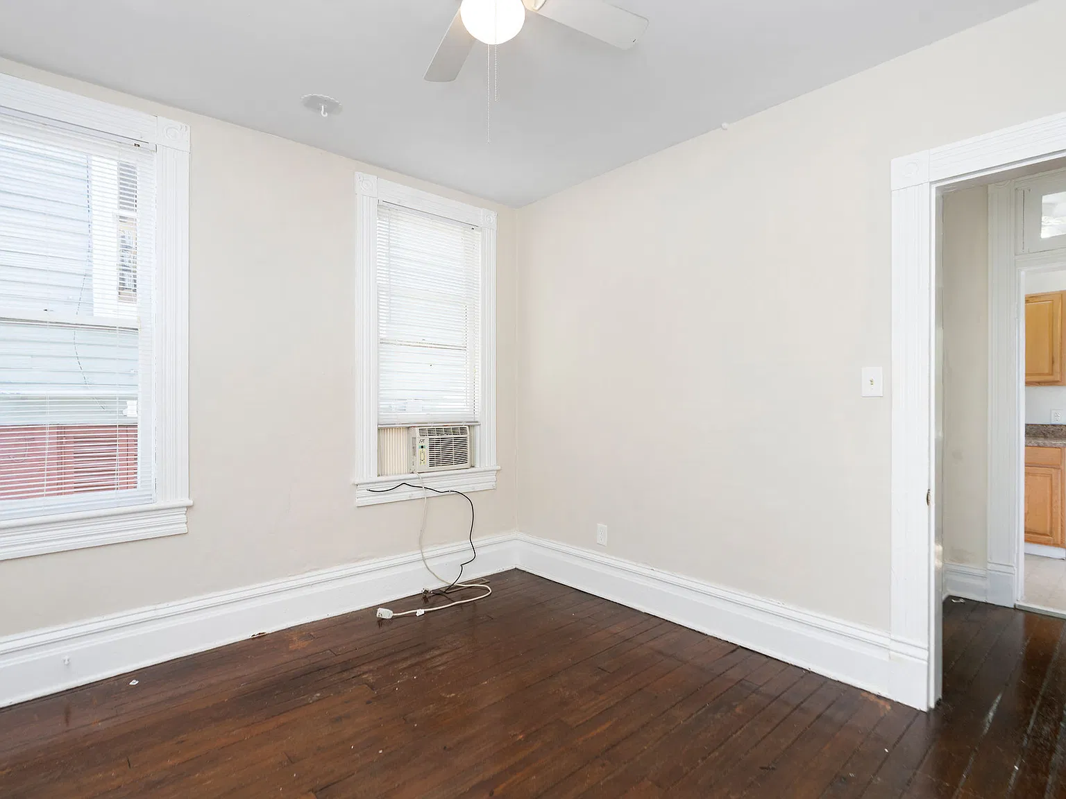1 bed, 700 sqft, $1,025 — Photo 2