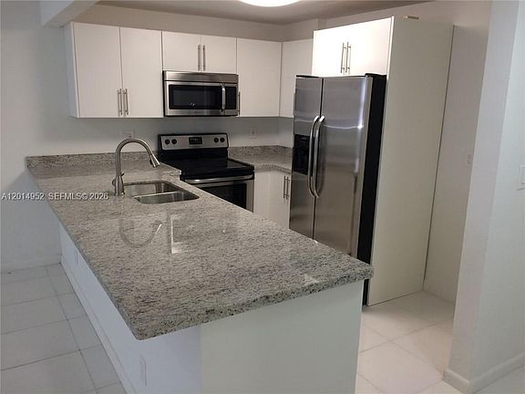 4th image of 9143 SW 77th Ave APT B107